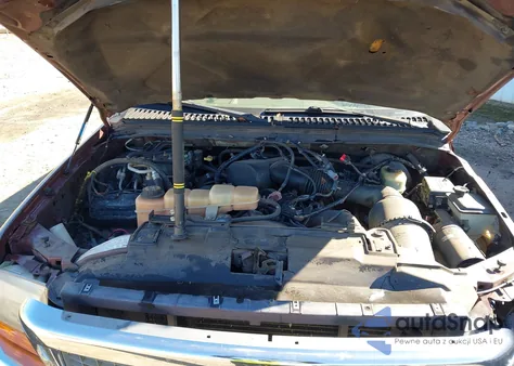 2000 Ford Excursion Limited z USA, uszkodzony, nr VIN 1FMNU42S3YEE54656